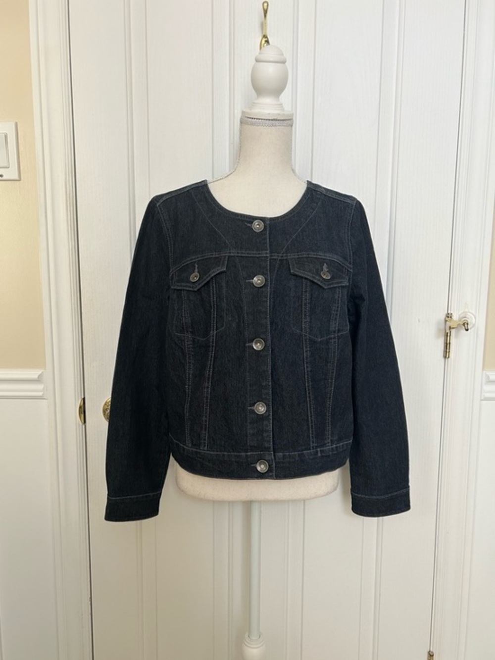 NINE WEST JEANS Women Classic Denim Jacket, Round Neckline, Blue, Size Medium